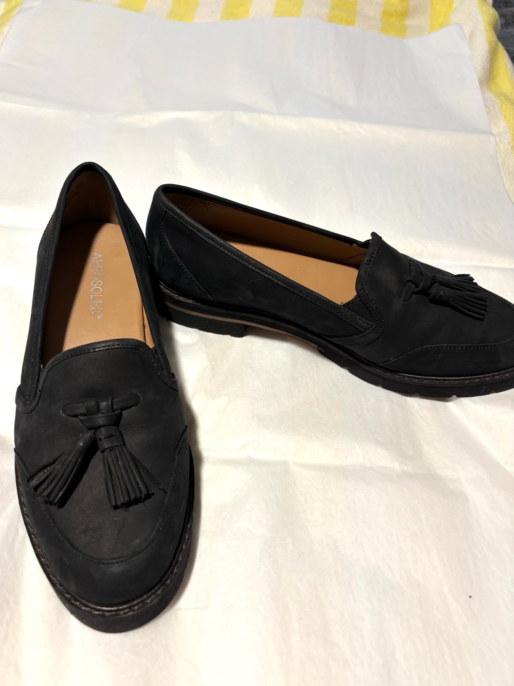 AEROSOLES Black Tassel Loafers